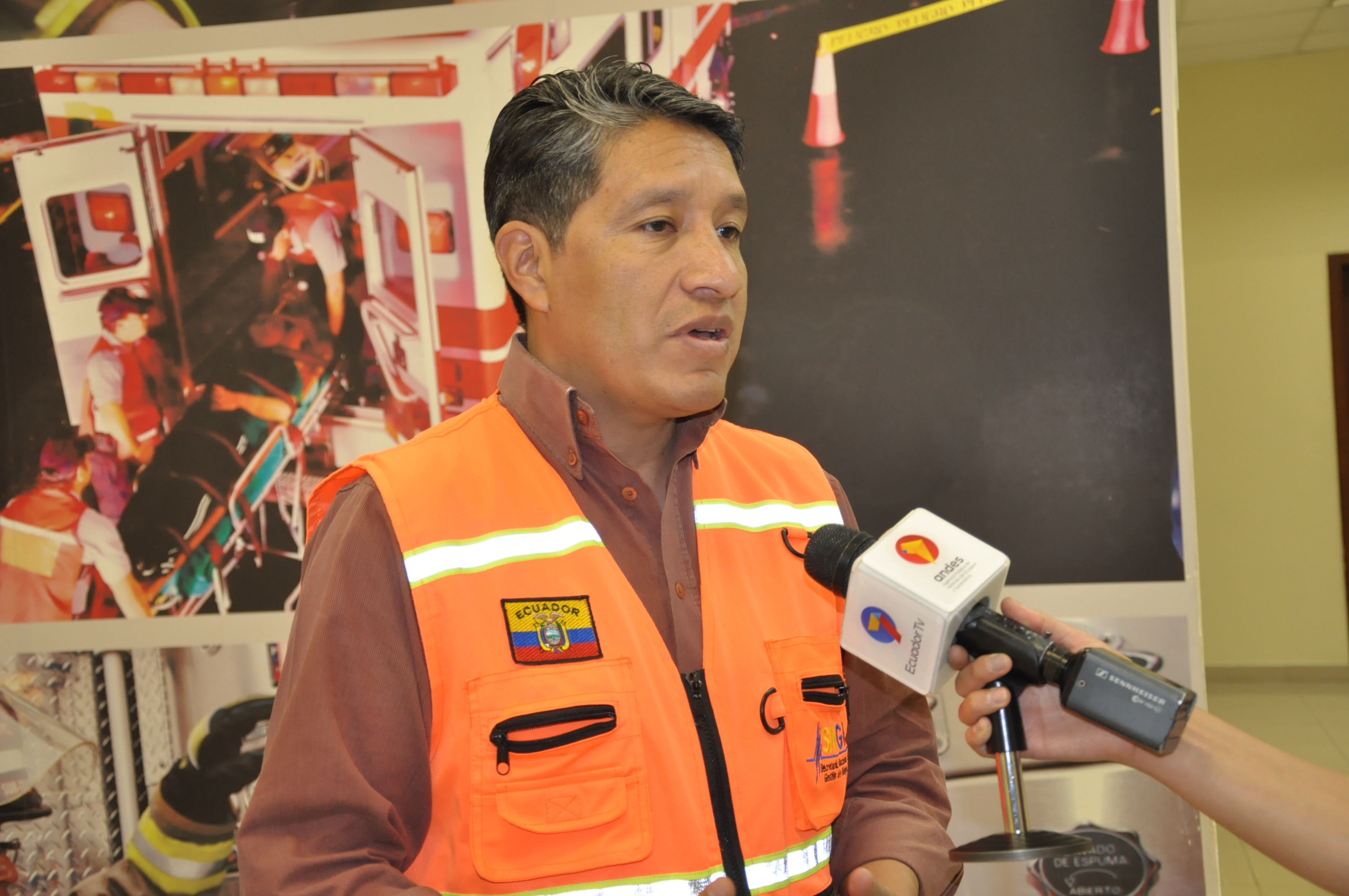 En caso de emergencia llamar al ECU 9-1-1