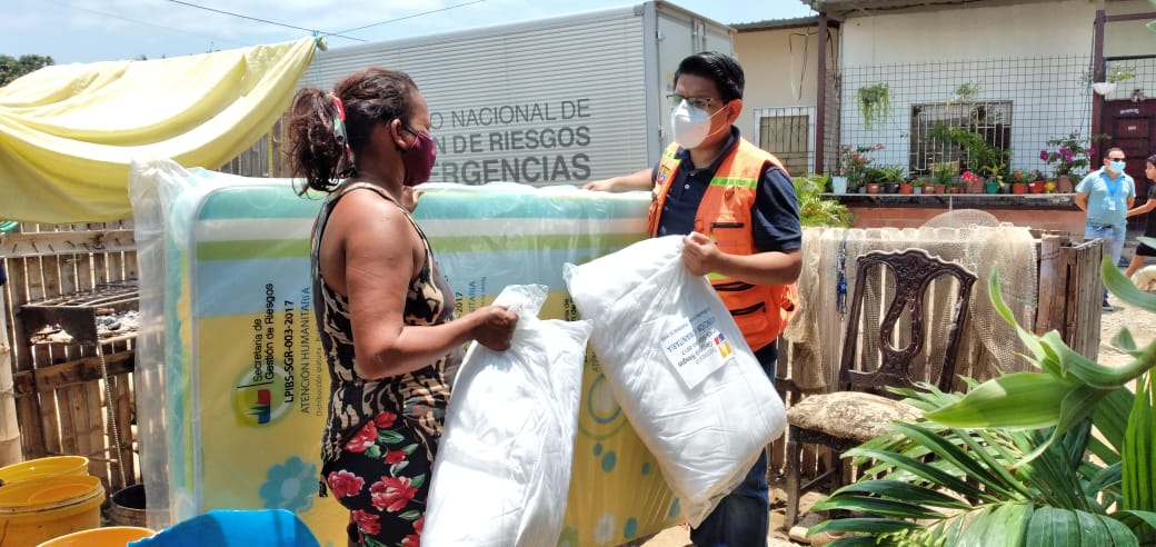 Familias afectadas ante inundación en El Oro reciben Asistencia Humanitaria